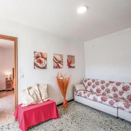 Two-bedroom Holiday In 펜션 카스티글리오네 키아바레세